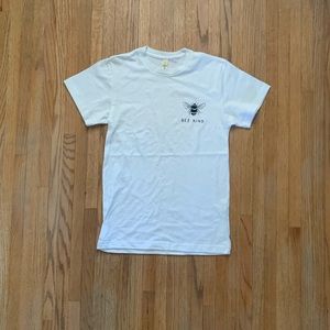 Woman’s White ‘Bee Kind’ T-shirt Size Extra Small